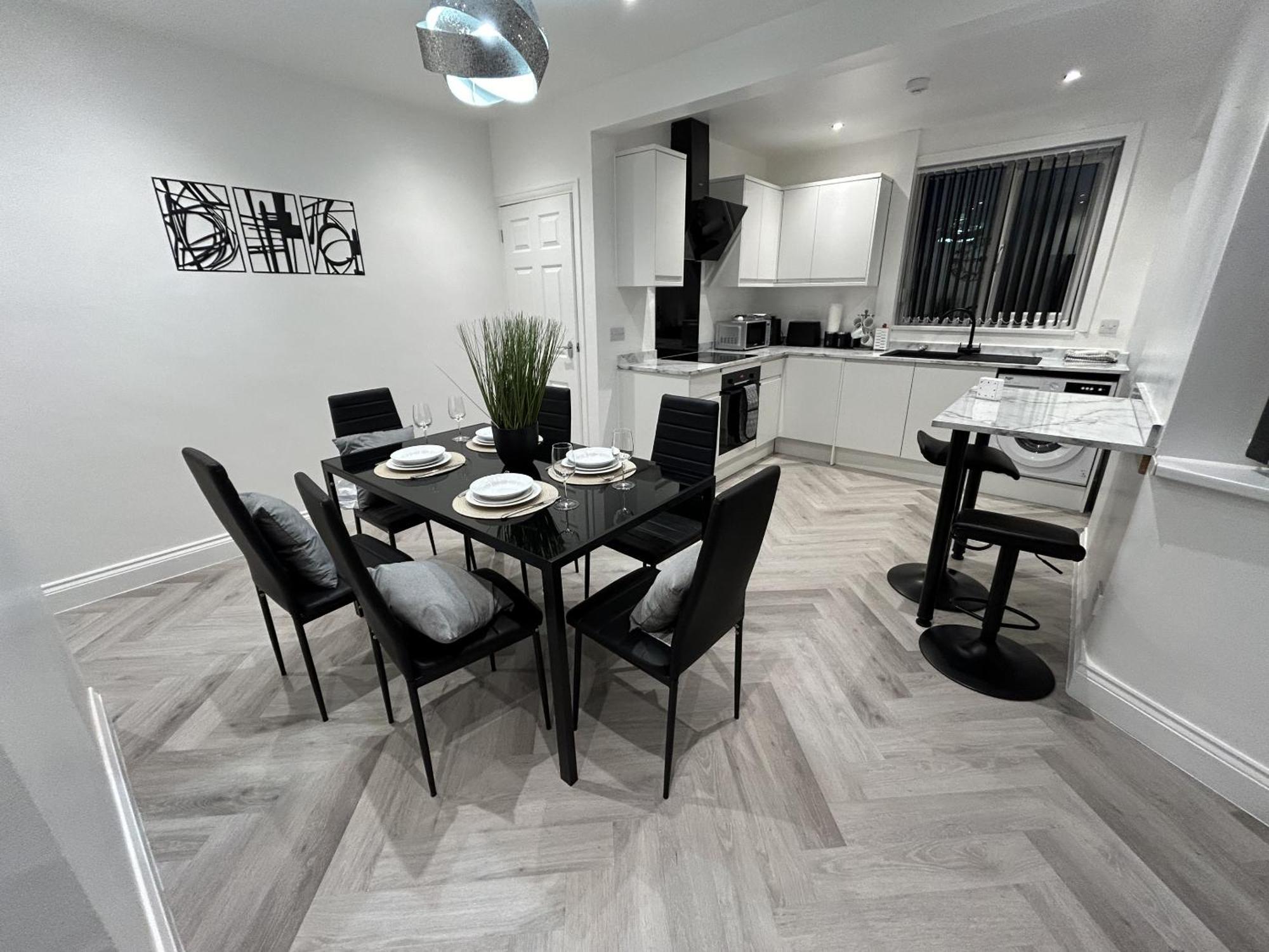 Lymer House - Stylish 3 Bedroom House In Wolverhampton Exterior foto